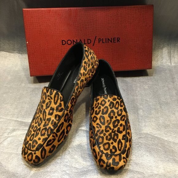 NWT & BOX! Donald J Pliner Leopard Print Calf Hair Loafer—Size 6.5 - Picture 2 of 12